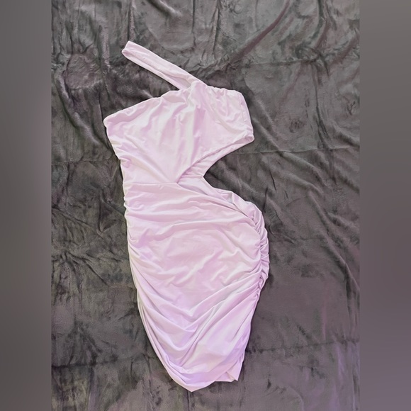 White one shoulder cutout dress - Picture 1 of 2